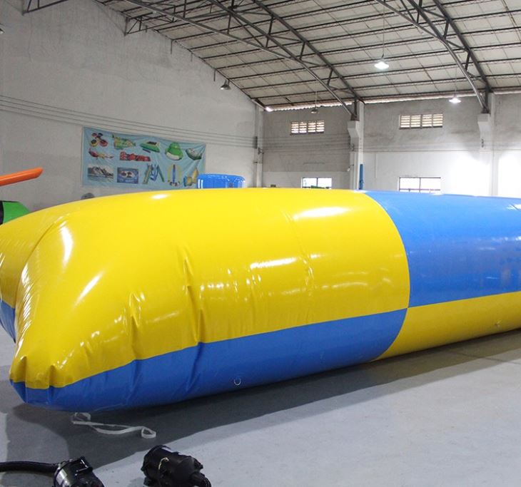 Inflatable Water Blob